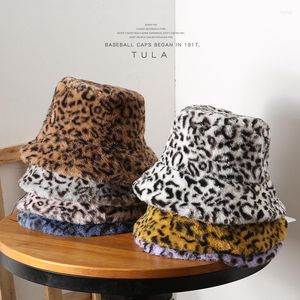 Boinas Otoño Invierno sombrero de Panamá para mujer sombreros de pescador de piel sintética estampado de leopardo felpa terciopelo cálido pescador gorra de vacaciones