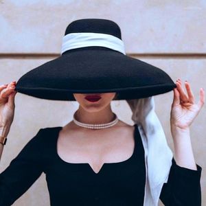 Boinas Moda Streetstyle Negro Ancho Lana Lana Cubo Sombrero Mujer Vintage Grande Para Las Mujeres Se Parece Audrey Hepburn2395