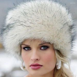 Boinas Moda Mujer Señora Piel sintética Estilo cosaco Sombreros de invierno rusos Gorro cálido