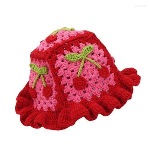 Bérets Sweet Knitted Bucket Hat Crochet Cherry Fisherman Show Face Small All-match Beanies For Girl Street Shooting DXAABérets Elob22