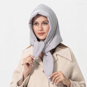 Boinas Invierno Europeo Americano Personalidad Literaria Abajo Algodón Hombres Sombrero de mujer INS Moda A prueba de viento Protección para los oídos Hijab Cap