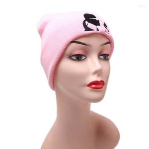 Boinas Sombreros de invierno para mujer Sombrero de punto de hip hop Gorro holgado cálido para mujer Gorros de ganchillo Negro Rosa Blanco