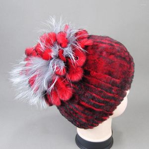 Bérets haut d'hiver fleur véritable chapeau de fourrure et casquettes Rex pour femmes neige doux rayé chaud chapeaux tricotés bonnets