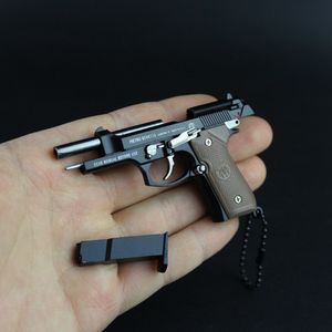 BERETTA 92F Métal Pistolet Pistolet Modèle Miniature Jouets 1: 3 Amovible Soulagement Du Stress À La Main Fidget Porte-clés Pistolet Jouet Cadeau Avec Étui Transparent 1642