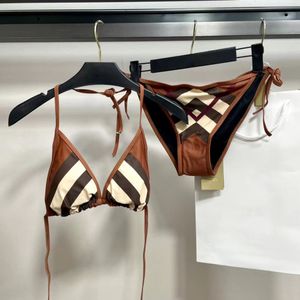 Bikini Designer Swimsuit Sexy Lingerie Girl Suite de baignade en acier Couverture de maillot de bain gratuit en deux pièces de la tasse piscine