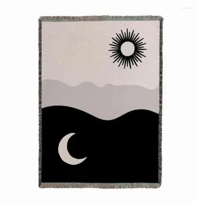 Couvertures Yinyang Moon Sun Thread Blanket Throwt Tapestry Sofa Cover Picnic Camping Nap Leisure Bedpread