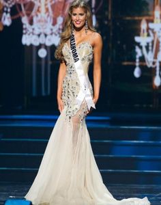 Bling Pageant Robes For Women Beauty Miss USA Sweetheart with Stracles Crystal Rimestone Sexy Backless White Prom Robes Soirée W2273804