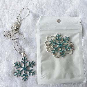 Bling plateado azul copo de nieve colgante collar joyería para niñas diamante Strass collar de nieve accesorios de cosplay collar para niñas regalos de Navidad M044