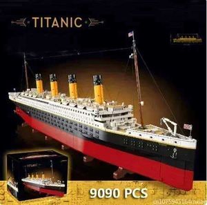 Bloques Nuevos 9090pcs Titani Compatible 10294 Titanic Gran Crucero Barco Buque de vapor Buques de vapor Bloques Builds Toys Gifts 99023 T240325