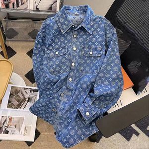 Blue Denim Shirt Jacket Women's Women's 2024 Spring and Automne New Design Sense Coréen Version coréenne de la réduction de l'âge Joker Jacquard Top.