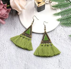 Bohemio Colorido Borla Cuelga Pendiente Boho Étnico Pendientes largos con flecos para mujeres Gota Anillos para los oídos Joyería al por mayor Epacket envío gratis