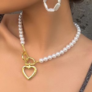 Gargantilla de perlas redondas de imitación bohemia para mujer, Collar con cadena para clavícula, babero, colgante de corazón, joyería de boda