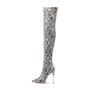 Bottes Arden Furtado 2022 printemps automne femmes sexy peau de serpent genou haut bout pointu talons aiguilles talons en métal cuissardes 220906