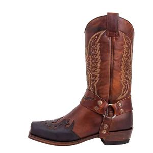 Bottes Bottes pour hommes Broderie de fond pour hommes Talon épais Bottes mi-tube Style européen et américain Bottes de cowboy occidentales 230803