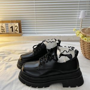 Boots zapatos mujer 2024 zapatillas casuales oxfords trampa plataforma estilo británico de estilo redondo de otoño pisos negros con pelaje