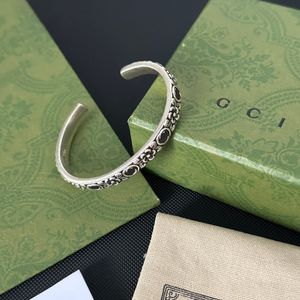 Boutique argent plaqué bracelet de marque de créateur classique de style rétro à la mode bracelet pour femmes romantique cadeaux Boutique bracelet avec fête d'anniversaire en boîte