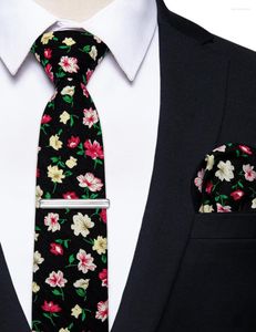 Noeuds papillon 6.35CM Slim Jaune Rouge Floral Hommes Cravate Noire Mouchoir Classique Cravate Pour Homme Mariage Quotidien Porter Corbatas Para Hombre