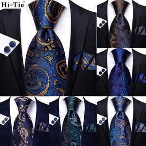 Bow Ties Hi-Tie Paisley Navy Blue Solid Silk Wedding Tie pour hommes Hanky ​​Cuffe Links Mens Nettle Set Business Party Design Drop