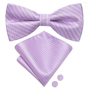 Pajaritas Hi-Tie Rayas Voilet Lila Hombres Corbata Hankerchief Gemelos Pre-atado Seda Mariposa Nudo Bowtie para negocios masculinos al por mayor