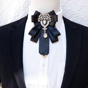 Corbatas de lazo para hombre, corbata de diamantes de imitación, regalos de negocios de alta gama de lujo, cuello de flores, accesorios de boda para hombre, pajarita de moda S