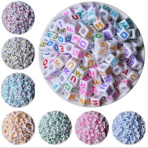 Box hot- Mixed Color Square Alphabet / Letter Beads Acrylique Cube Beads 6x6mm Vendu par paquet de 200 Y200730