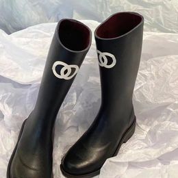 Marque Designer bout carré femmes bottes de pluie talon épais semelle épaisse cheville Booist excellente qualité hiver femmes botte en caoutchouc G220720 haut