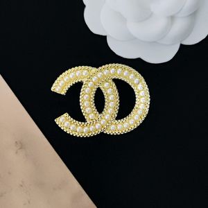 Marque Brooches Designer Brooch Fashion Mens Womens Hollow Brooches Gold Silver Luxury Wedding Jewelry Accessorie Gift