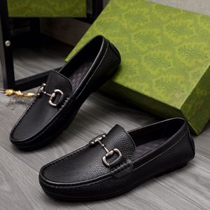 Mocasines para hombre a estrenar, zapatos de vestir de negocios, zapatos de traje informal de cuero Real con abeja, talla 38-44