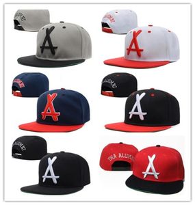 Brand New Style Réglable tha Alumni Snapback Caps blanc Une lettre Hip Hop Sport Chapeaux Baseball Snap back Caps pour hommes femmes6675971