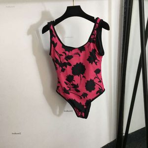 Brand Swimwear Femmes Bikini Designer One-pièce MAINTRAIRE FORME FLORME IMPRESSION IMPRESSIONNEL