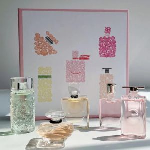 Marque Femmes Perfume Set Fragrance Les Miniatures Midnight 5ML, Life 4ml, Bright Cherish 7,5 ml, miracle 5 ml de parfums cadeaux Kit pour femme
