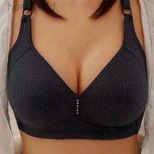 Bras 2024 Sexy Lingerie Bras sans couture pour femmes Bralette ultra-mince sans fil Soft Brepwant Bra Black Push Up Brassiere B C Cup 240410