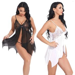 Ensembles de soutiens-gorge Fabricant de lingerie sexy en gros proposant une ceinture de robe en dentelle européenne et américaine en deux pièces pour les femmes.