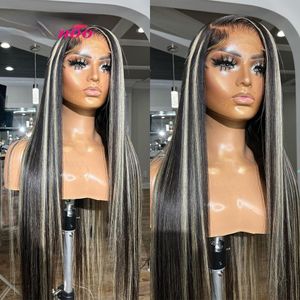 Brésilien Straight Gris Highlight Black Lace Wig Front Simulation Perruque de cheveux humains naturels pour femme 13x4 en dente