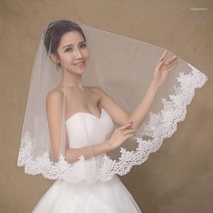 Voiles de mariée simples à une couche, en Tulle et dentelle, bord appliqué, longueur du coude, voile de mariage, vente d'accessoires pour cheveux pour femmes