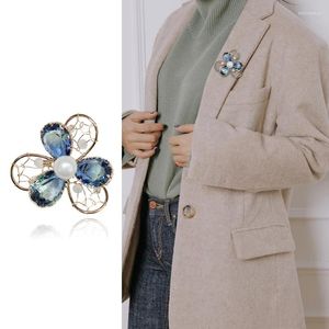 Broches fleur artificielle en strass pour femmes, classique, fixe, Cardigan, écharpe, châle, boucle, collier, épingle à revers, bijoux de luxe
