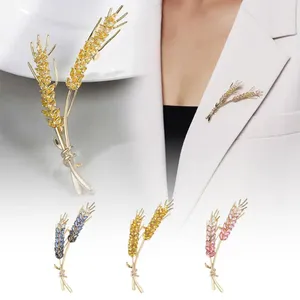 Broches Luxury Femmes Banne Bas Pin Fashion Crystal Rinestone Flower Plants Bouquet Brooch for Bielry Gift 3 Colo D9J0