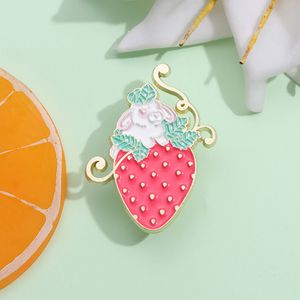 Broches Pin for Women Strawberry Rabbit Cartoon Animal Funny Badge and Pins for Dress Cloths Bags Decor Cute Email Metal Jewelry Gift for Friends Wholesale