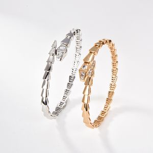 BUIGARI Brazalete de serpiente elástico Brazalete de diseño de hueso de serpiente para mujer Joyas de diamantes para hombre Chapado en oro de 18 quilates de la más alta calidad Nunca se desvanece regalo exquisito 002