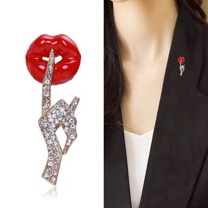 Prix en vrac diamod geste lèvres rouges broches pour femmes rose épingle de fleur accessoires de robes de mariée dame vêtements broche broche bijoux cadeau