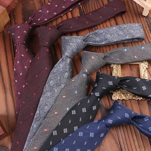 Corbatas de mano para hombre de 7cm de poliéster y algodón entretejido, accesorios para corbata de Jacquard, ropa de uso diario, regalo de fiesta de boda, venta al por mayor