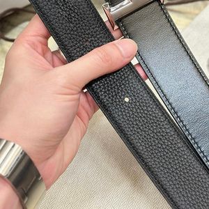 Ceinture en cuir de veau 38 mm adaptée aux hommes taille européenne cuir de veau véritable T0P boucle de ceinture en acier titane plaqué or gravure personnalisée de votre nom cadeau exquis de luxe 023A