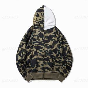 Mens Cardigan Camouflage Designer Jacket Hommes Hoodies Camouflages Co-branded Hooded Zip Up Shark Hoodie Hommes Casual Track Sweat Bepa Jacket