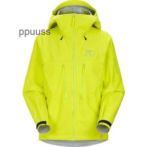 Canada Vestes pour hommes Manteaux Arcterys Designer Canadien Femmes Fluorescent Jaune Sports de plein air Charge Manteau Randonnée Veste de voyage respirant Dur X0PP