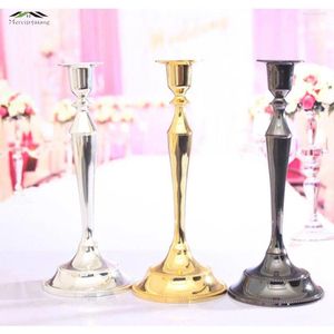 Bandlers 10pcs / lot Metal Silver / Gold plaqué 1 bras Stand en alliage zinc Pilier de haute qualité pour le mariage Portavel Candelabra