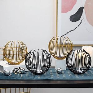 Bandlers Gold et noir européen Créatif Metal Crafts Iron Candlestick Decoration Roantic Dining Room Table
