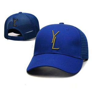 Gorra de diseñador Sombrero Casquette de lujo Gorra de color sólido Diseño de letras Sombrero de moda Sombrero de temperamento Estilo de partido Gorras de bola Hombres Mujeres Gorra de béisbol1