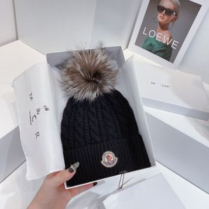 Caps 2023 Hiver Beanie Monclair Hat Women Designer Mens Designer Authentic Tricoted Hat Oversize Fox Fur Ball Site officiel 1: 1 CAPS: HIGH Q