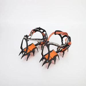 Mousquetons Crampons à neige glacée à 12 dents Couvre-chaussures antidérapants pour pinces d'escalade Crampons à pointes Couvre-chaussures à neige en acier inoxydable Crampon 231005