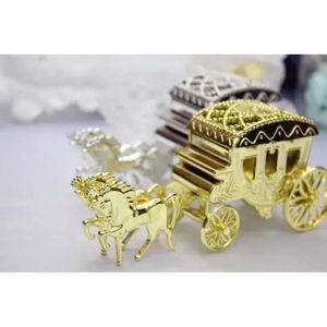 Chariot 100pcs Favor Boxes Candy Cendrillon Box Casamento Favors et cadeaux Événements Fournitures FIMS8660 0313 S